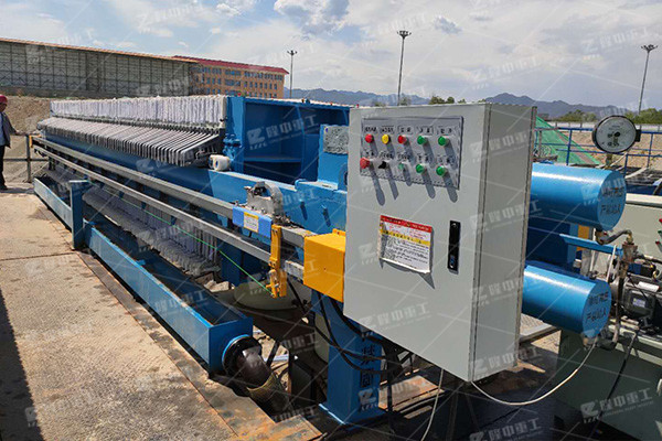 怎么樣選擇污泥脫水壓濾機的廠家，多少錢一臺？